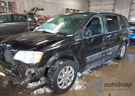 2014 Chrysler Town & Country Touring from USA, damaged, VIN 2C4RC1BGXER124837